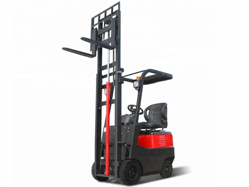 Robert 24 compact forklift1